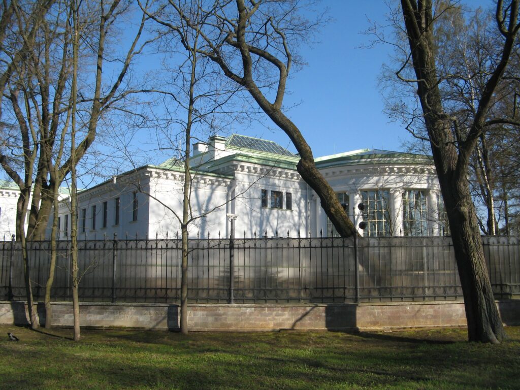 Фото дачи Половцева